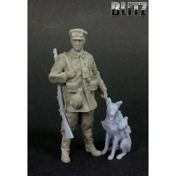 German nurse and his dog 14-18